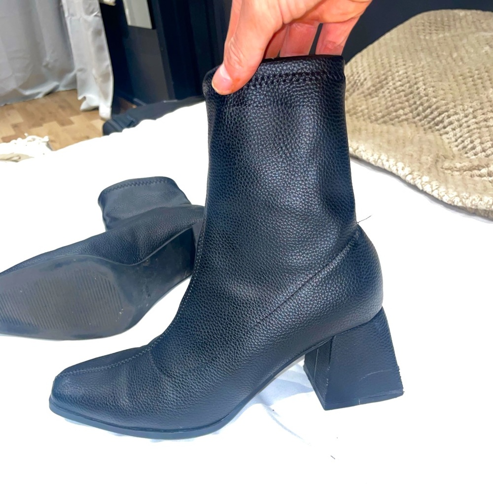 COPY - Primark Black Block Heel Ankle Boots